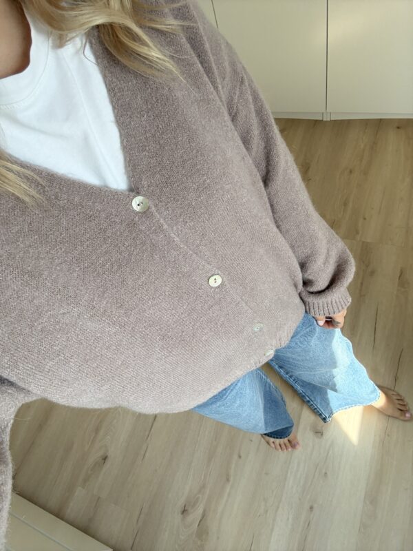 Strickjacke V-Ausschnitt – Bild 2