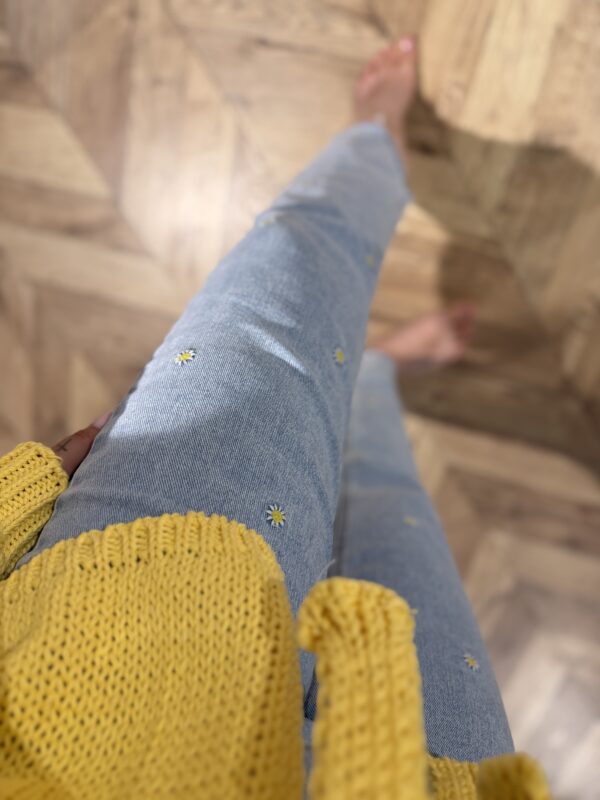 Mom Jeans Flowers