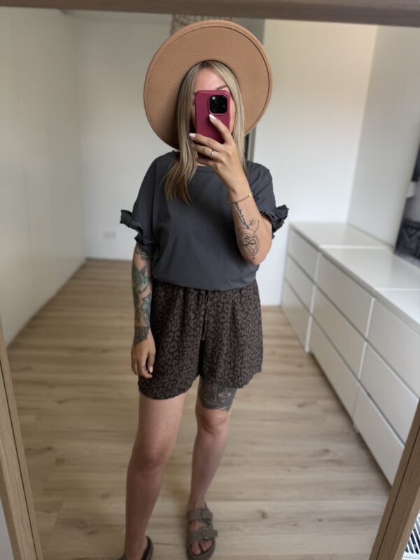 Braune Leo Shorts