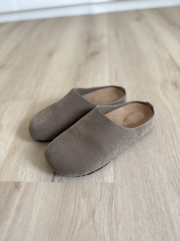 Clogs
