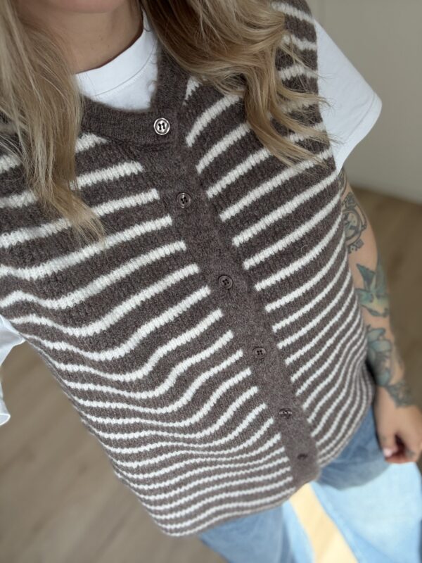 Strickweste Stripes – Bild 4