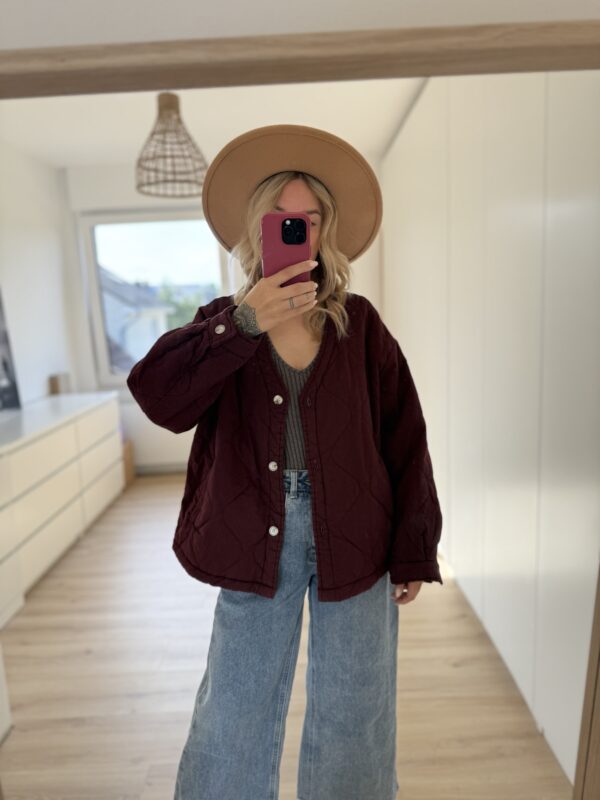 Steppjacke mit Knöpfen – Bild 2