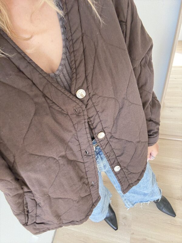 Steppjacke mit Knöpfen – Bild 5