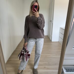 Graue Jeans